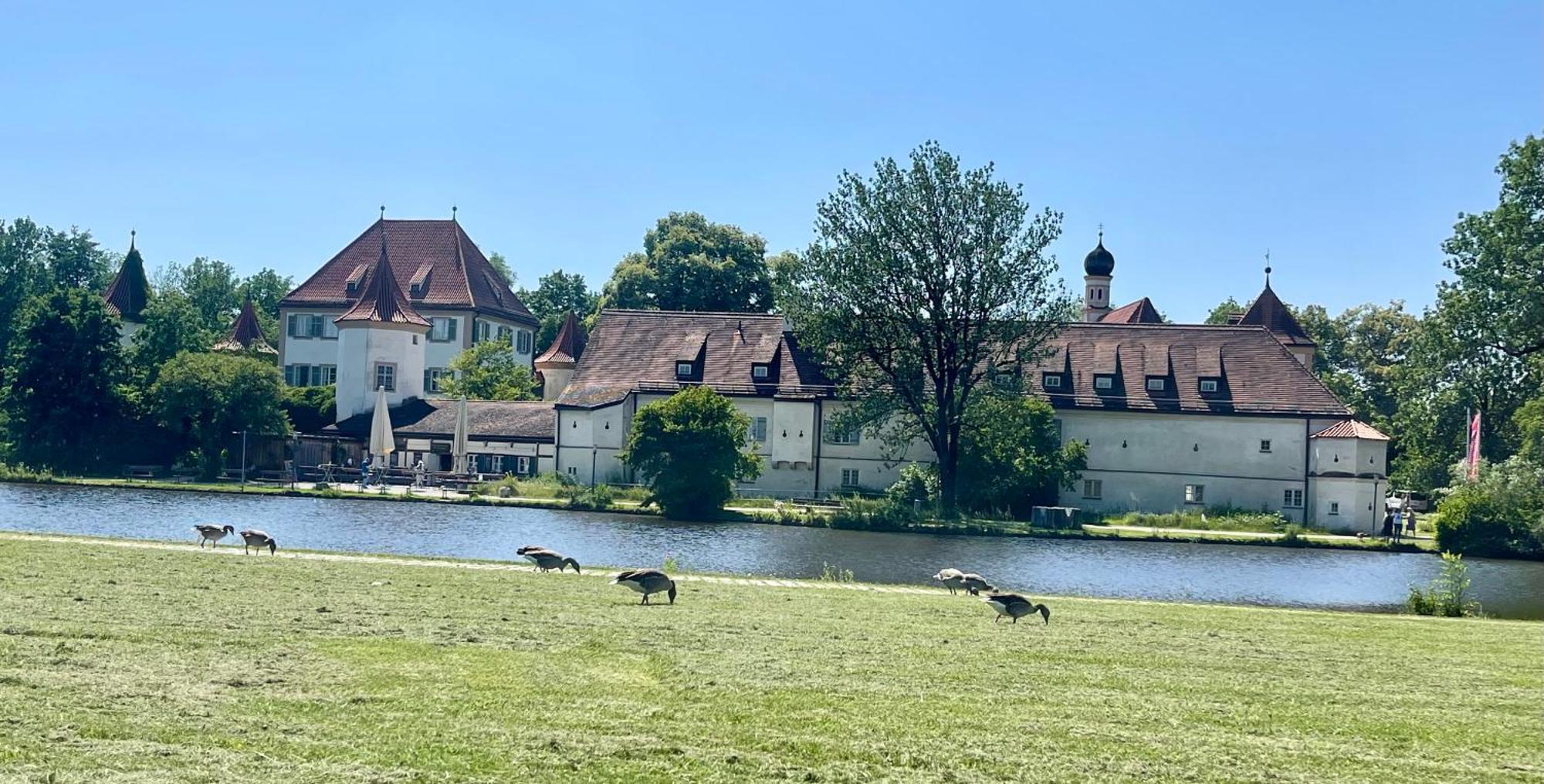 Erdgeschosswohnung Neben Schloss Blutenburg Mit Privatem Garten Μόναχο Εξωτερικό φωτογραφία